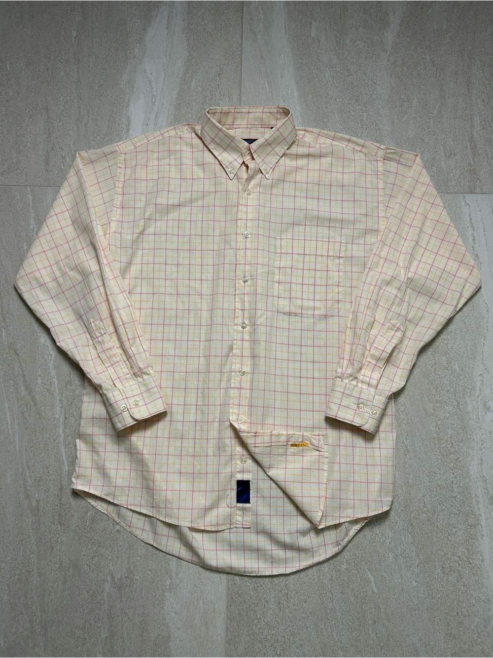 VINTAGE BURBERRY LONDON MENS LIGHT YELLOW PLAID CHECK BUTTON DOWN SHIRT SZ L USA
